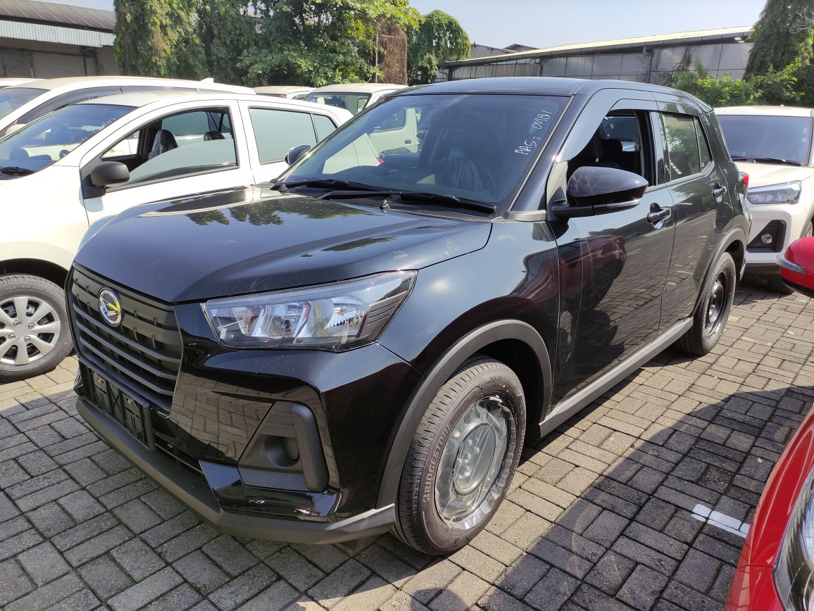 daihatsu rocky tipe M yang paling standart